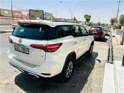 تۆیۆتا فۆرچێنەر